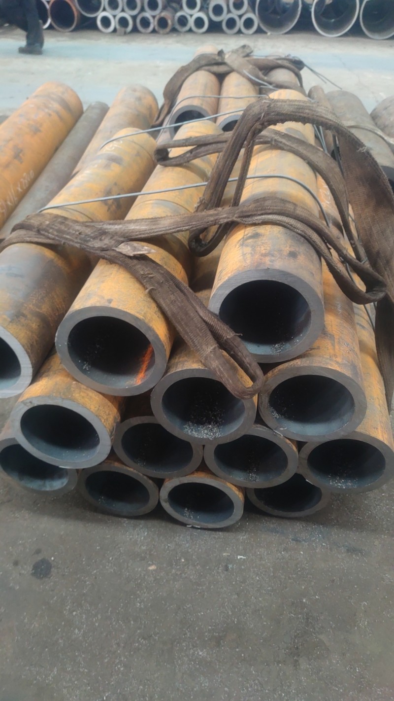 保德保德保德15CrMoG无缝钢管切割